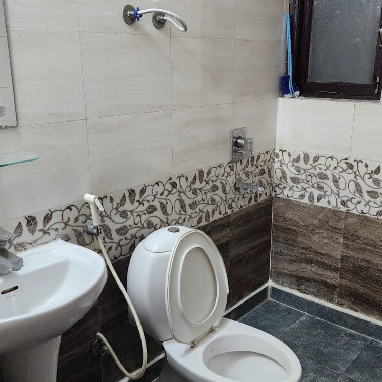 Bathroom, vasu-fortune-residency 3 Bedroom 1400 Sq.Ft. Apartment In Raj Nagar Extension Ghaziabad 8690530