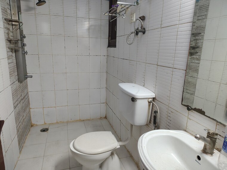 Bathroom, gaurs-green-vista 2 Bedroom 1090 Sq.Ft. Apartment In Nyay Khand Ghaziabad 8690551