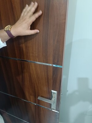 Furnished Amenities in 2 BHK Apartment at Landcraft Golf Links, Pandav Nagar – for Sale