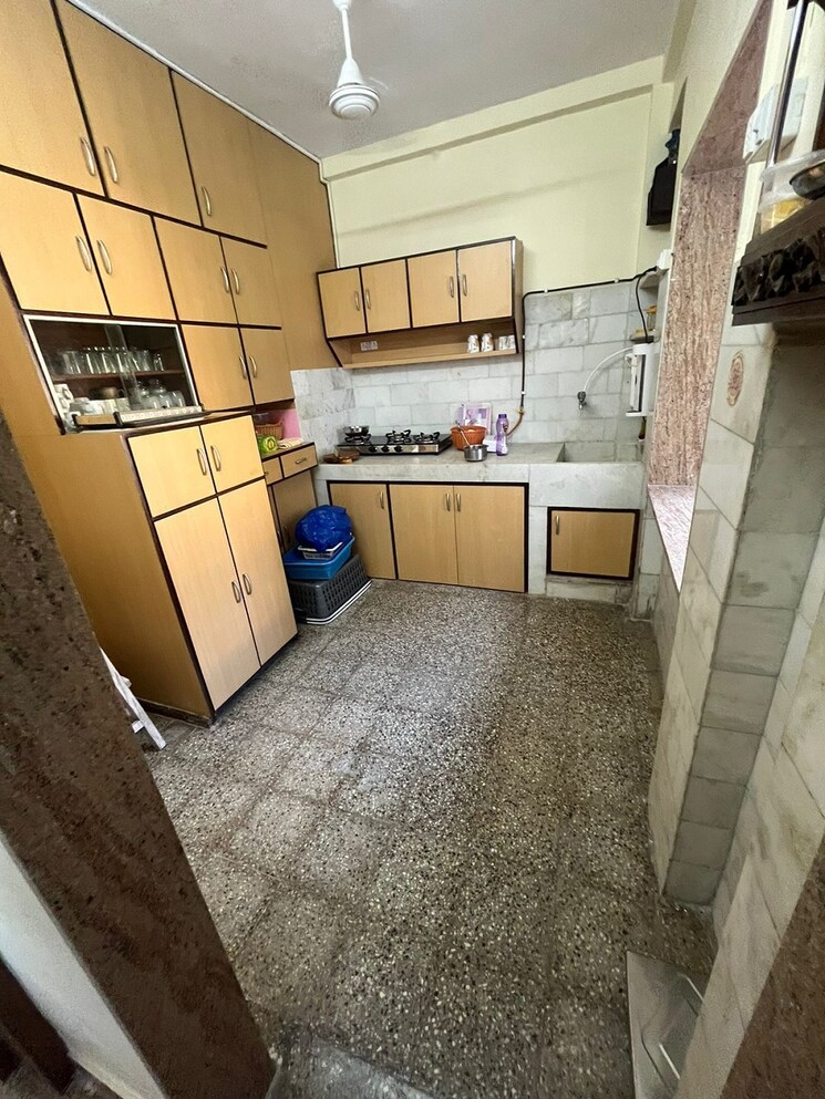 Kitchen, bandra west 1 Bedroom 550 Sq.Ft. Apartment In Bandra West Mumbai 8690560