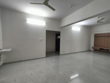 Room in 2 BHK Builder Floor at Hsr Layout – for Rent