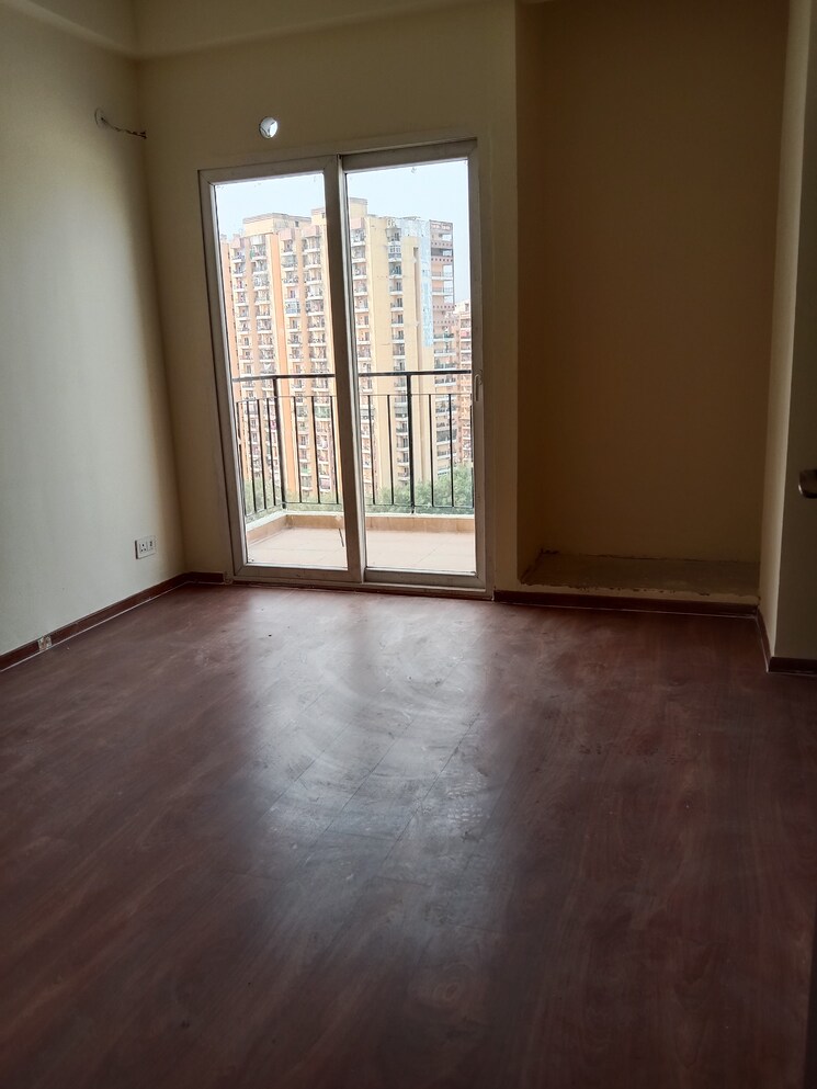 Room, amrapali-dream-valley 3 Bedroom 1360 Sq.Ft. Apartment In Tech Zone 4 Greater Noida Greater Noida 8690622