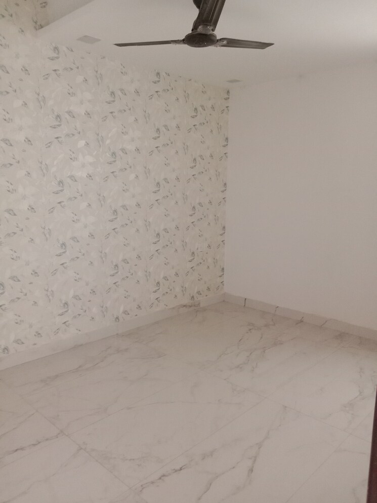 Room, amrapali-dream-valley 3 Bedroom 1360 Sq.Ft. Apartment In Tech Zone 4 Greater Noida Greater Noida 8690622