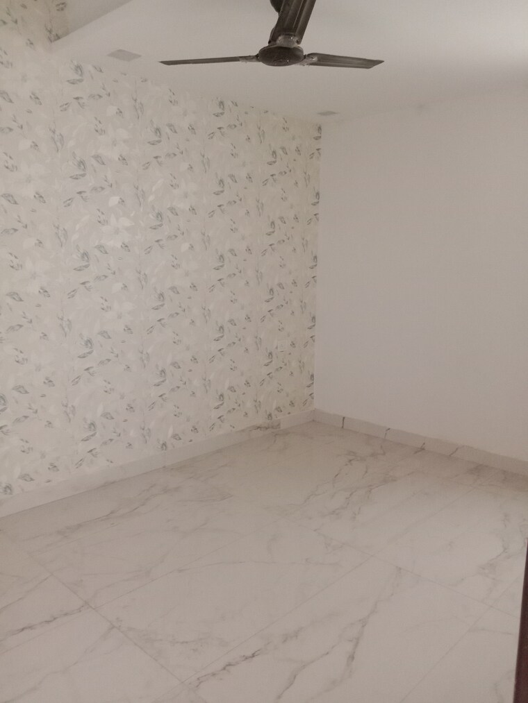 Room, amrapali-dream-valley 3 Bedroom 1360 Sq.Ft. Apartment In Tech Zone 4 Greater Noida Greater Noida 8690622