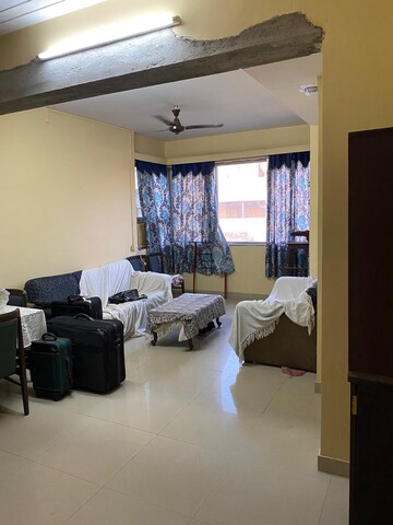 Team Area in 2 BHK Apartment at Colaba – for Sale