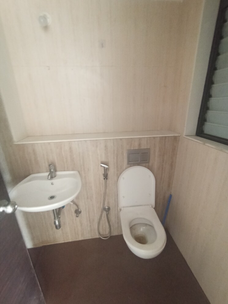 Bathroom, lodha-palava-florea-a-to-d 2 Bedroom 553 Sq.Ft. Apartment In Dombivli East Thane 8690713