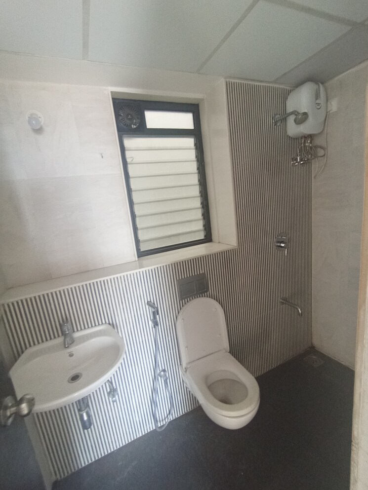 Bathroom, lodha-palava-florea-a-to-d 2 Bedroom 553 Sq.Ft. Apartment In Dombivli East Thane 8690713