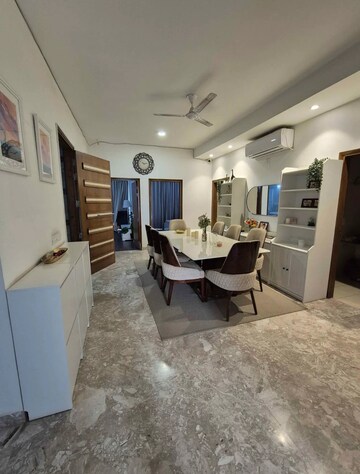Living Room in 5 BHK Apartment at SS Linden, Sector 84 – for Rent