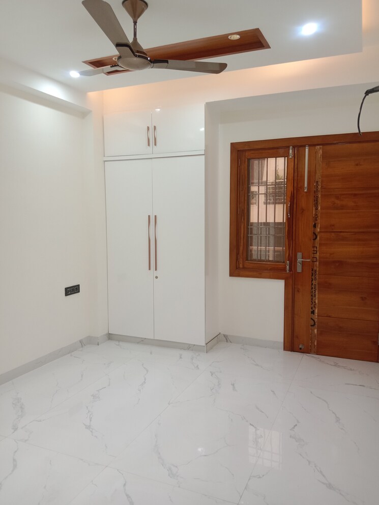 Room, divya-kunj 3 Bedroom 1550 Sq.Ft. Builder Floor In Niti Khand Ghaziabad 8690728