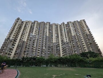3 BHK Apartment For Sale in Paramount Floraville, Sector 137
