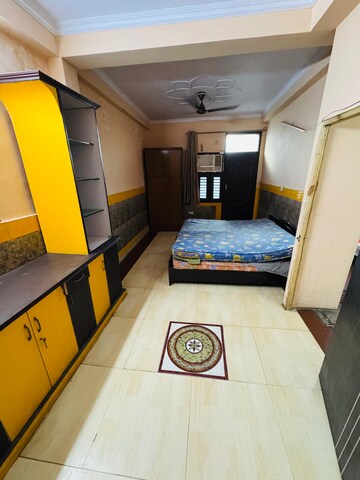 Bedroom in 4 BHK Apartment at Vidhayak Colony, Nyay Khand I – for Rent