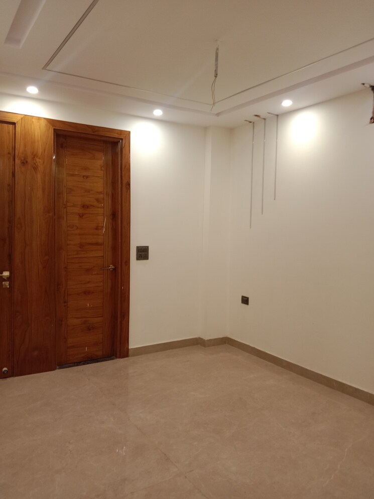 Room, divya-kunj 3 Bedroom 1550 Sq.Ft. Builder Floor In Niti Khand Ghaziabad 8690728