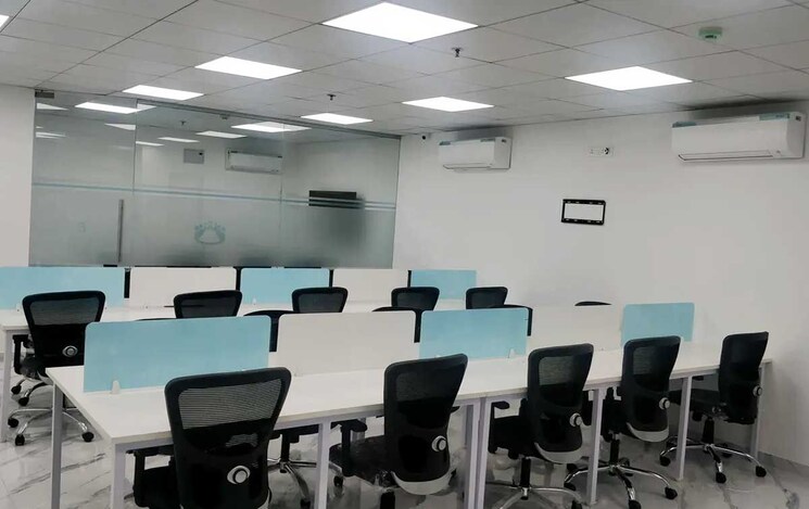 Team Area, vijay nagar Commercial Office Space 1450 Sq.Ft. In Vijay Nagar Indore 8690707