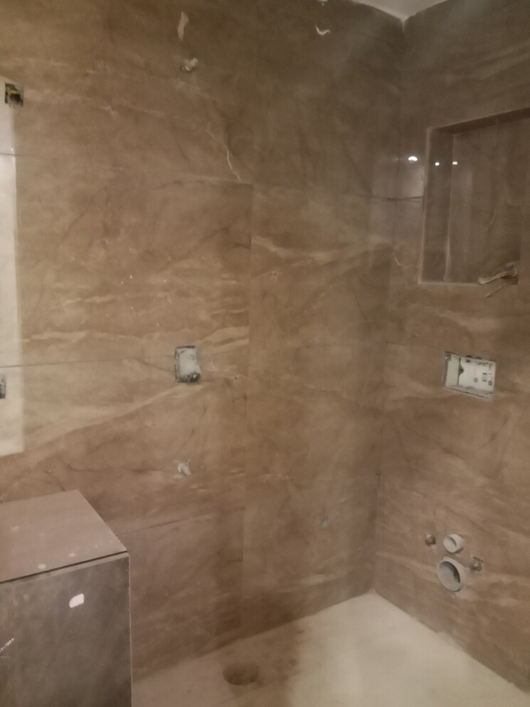 Bathroom, divya-kunj 3 Bedroom 1550 Sq.Ft. Builder Floor In Niti Khand Ghaziabad 8690728