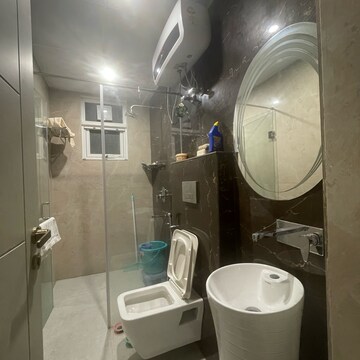 Bathroom in 4 BHK Builder Floor at Uppal Gurgaon 99, Sector 99 – for Rent