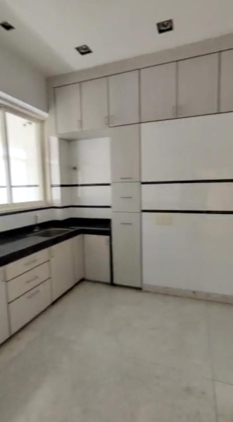 Kitchen, girgaum chowpatty 6 Bedroom 4675 Sq.Ft. Apartment In Girgaum Chowpatty Mumbai 8690758