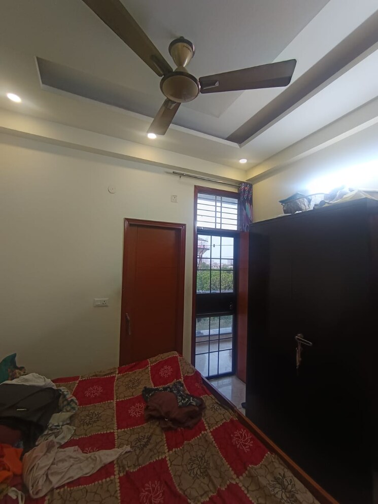 Living Room, gyan khand ii 3 Bedroom 1100 Sq.Ft. Builder Floor In Gyan Khand ii Ghaziabad 8690759