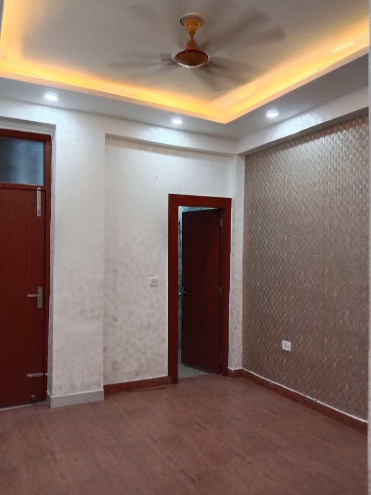 Room, royce-vaishali 2 Bedroom 980 Sq.Ft. Builder Floor In Vaishali Sector 5 Ghaziabad 8690780