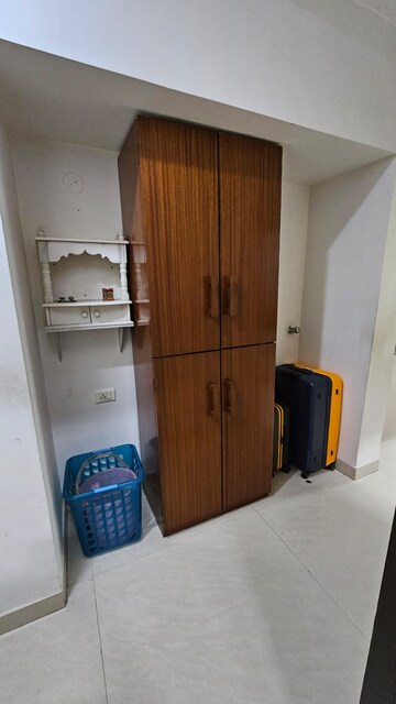 Furnished Amenities in 2 BHK Apartment at K Raheja Corp Maple Leaf, Powai – for Rent