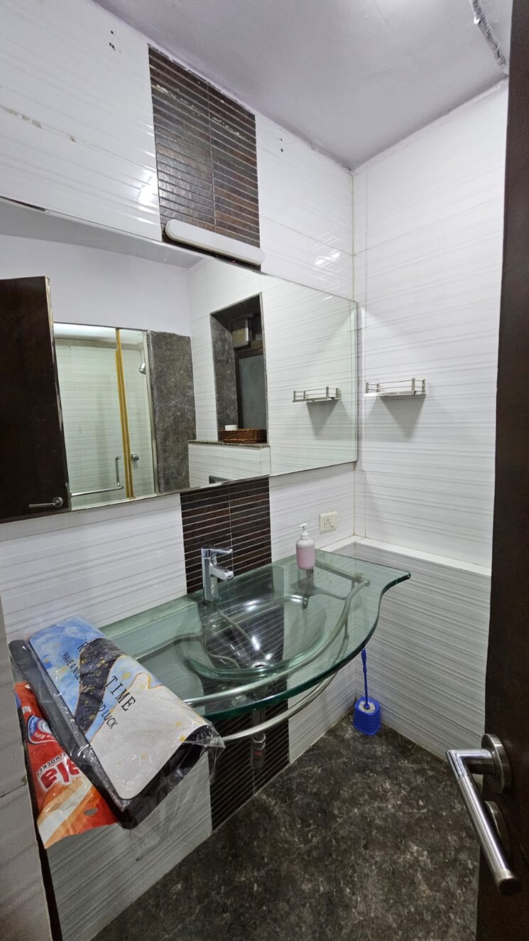 Master Bedroom, k-raheja-corp-maple-leaf 2 Bedroom 1150 Sq.Ft. Apartment In Powai Mumbai 8690807