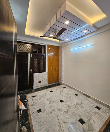 Kitchen in 2 BHK Builder Floor at Niti Khand I – for Rent