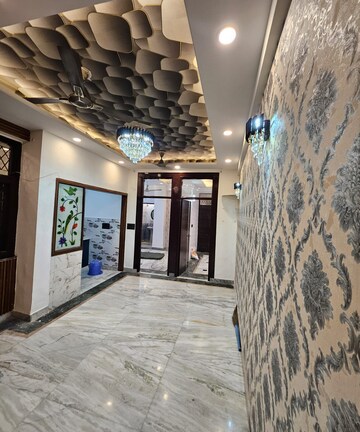 Parking in 2 BHK Builder Floor at Niti Khand I – for Rent