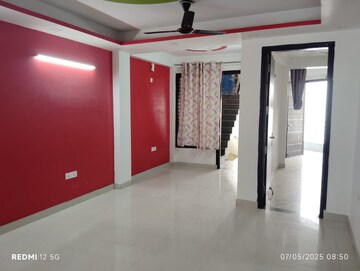 Room in 3 BHK Builder Floor at Chattarpur – for Rent