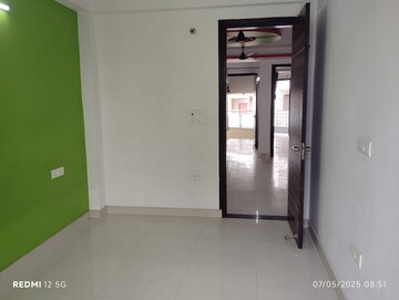 Room in 3 BHK Builder Floor at Chattarpur – for Rent