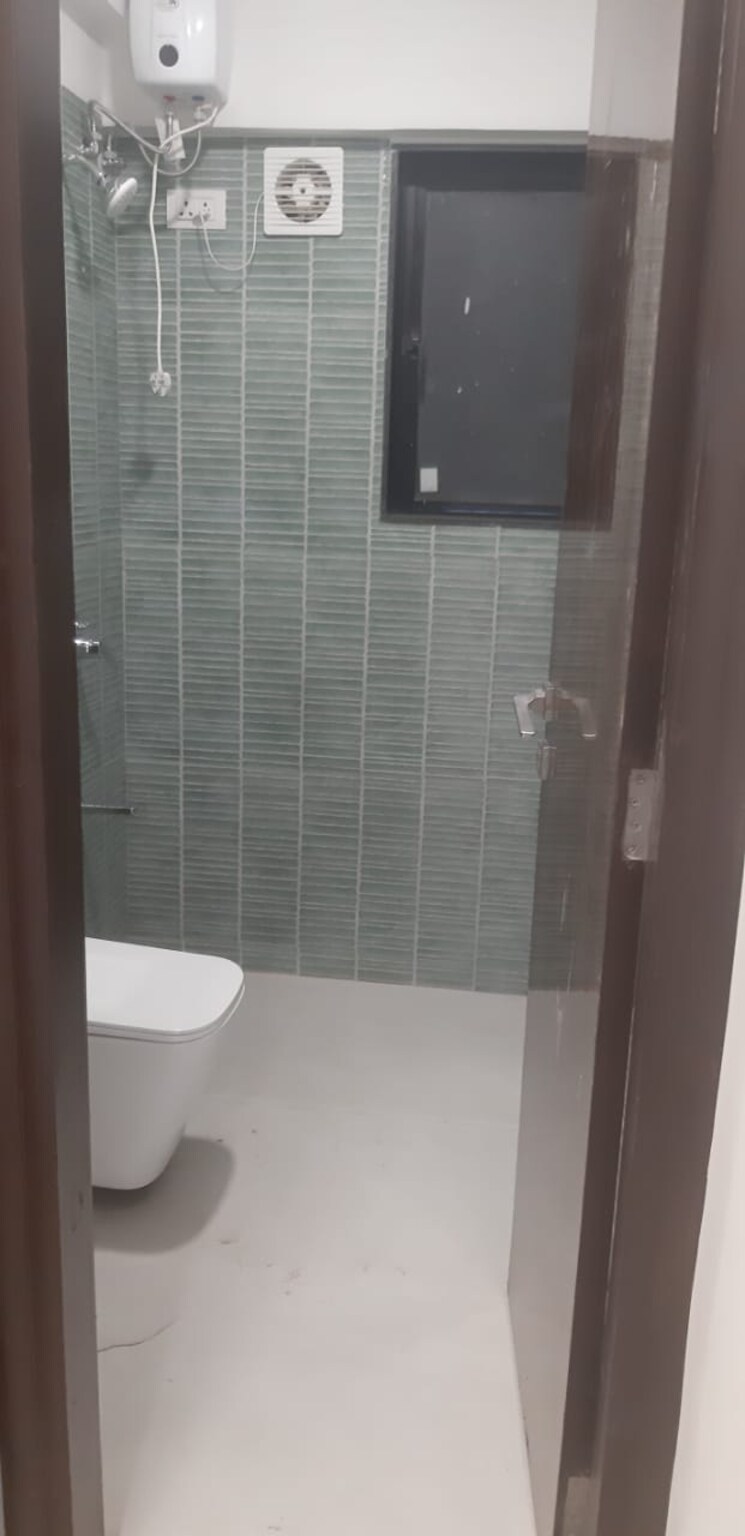 Bathroom, rishabraj-blue-lotus 3 Bedroom 1085 Sq.Ft. Apartment In Khar West Mumbai 8690831
