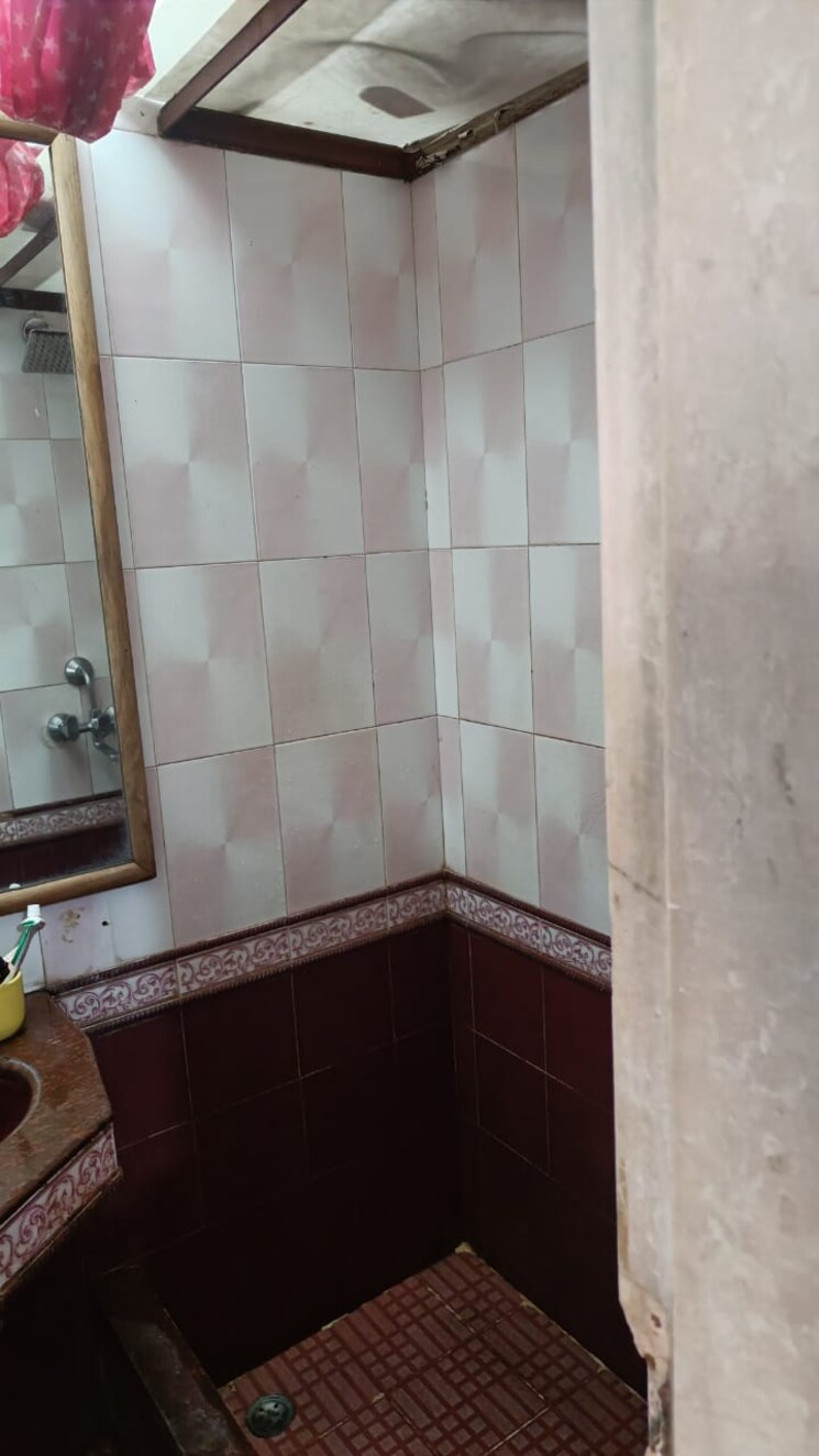Bathroom, panchvati-b 2 Bedroom 900 Sq.Ft. Apartment In Powai Mumbai 8690862