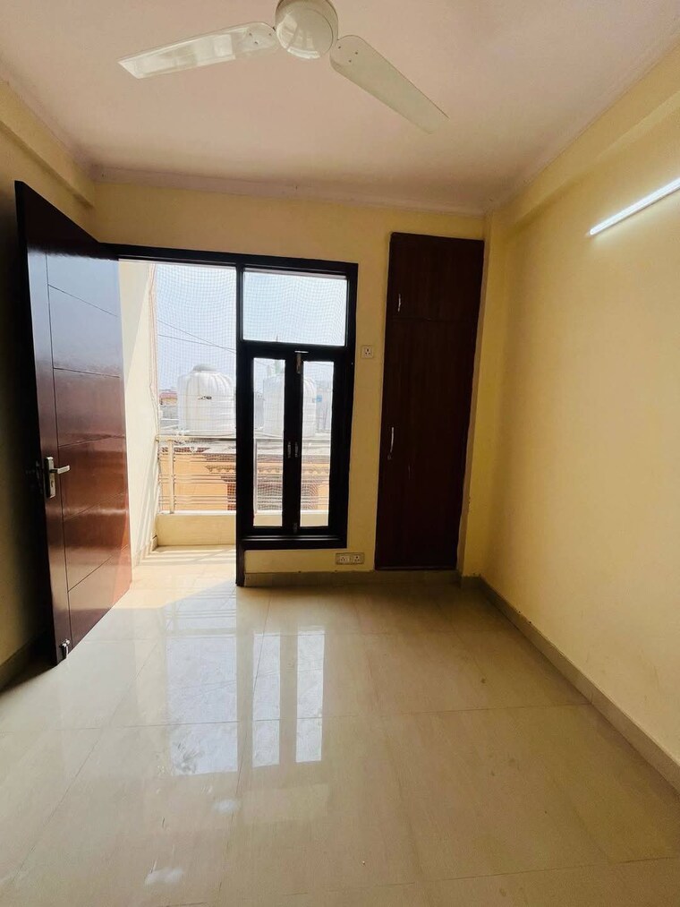 Room, himgiri-enclave 2 Bedroom 450 Sq.Ft. Builder Floor In Burari Delhi 8690875