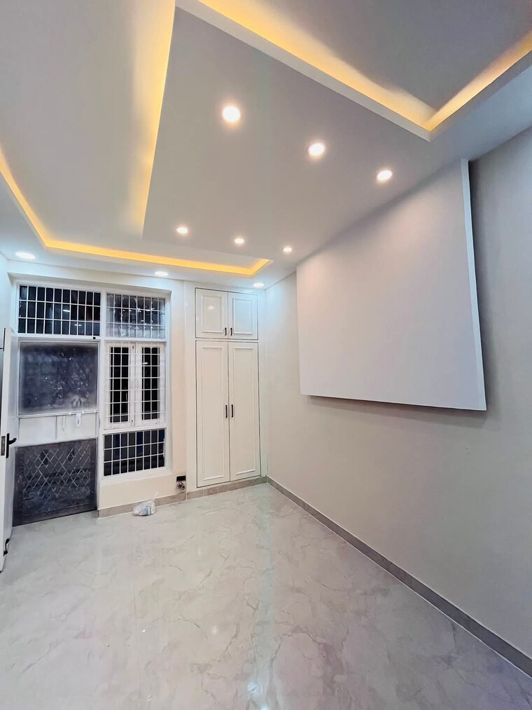 Living Room, srishti-greenfield-homes 3 Bedroom 1900 Sq.Ft. Builder Floor In Green Fields Colony Faridabad 8690907