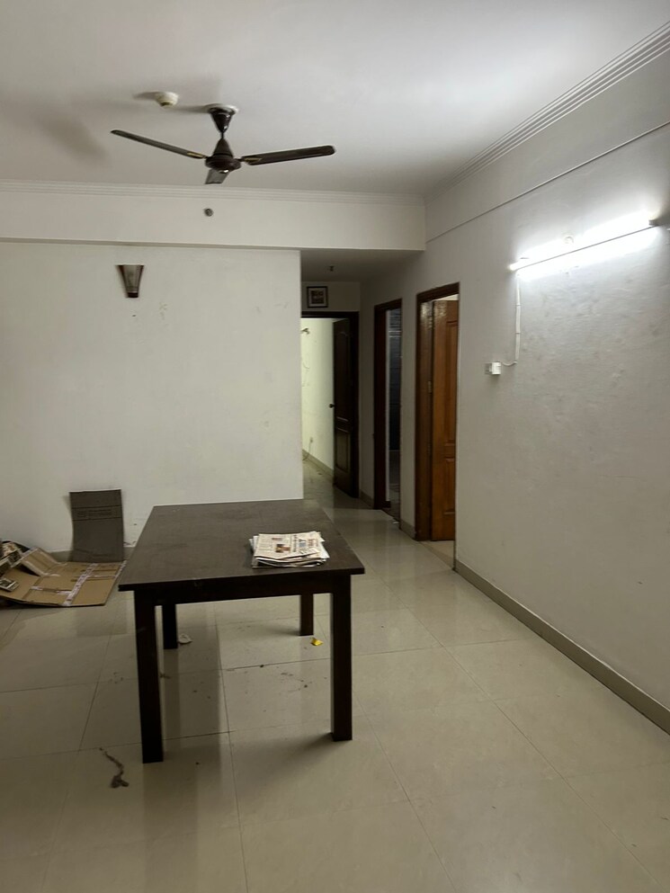 Room, sector 19 dwarka 3 Bedroom 1984 Sq.Ft. Apartment In Sector 19 Dwarka Delhi 8691029