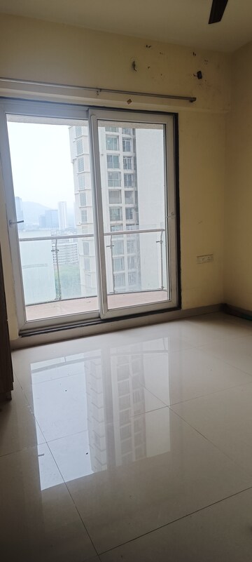 Room in 2 BHK Apartment at B & M Atlantis, Ghansoli – for Rent