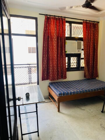 1 BHK Apartment For Rent in Karol Bagh