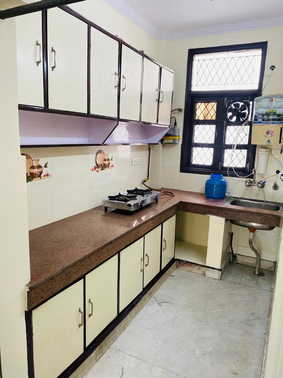 1 BHK Apartment For Rent in Karol Bagh