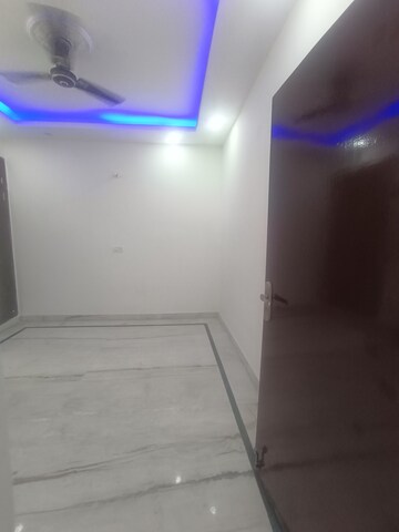 Room in 3 BHK Builder Floor at Srishti Greenfield Homes, Green Fields Colony – for Sale