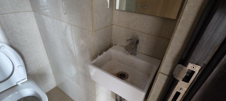 Bathroom, lnt-veridian 1 Bedroom 430 Sq.Ft. Apartment In Powai Mumbai 8690999