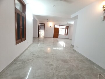 Room in 2 BHK Builder Floor at Shanti Kunj – for Rent