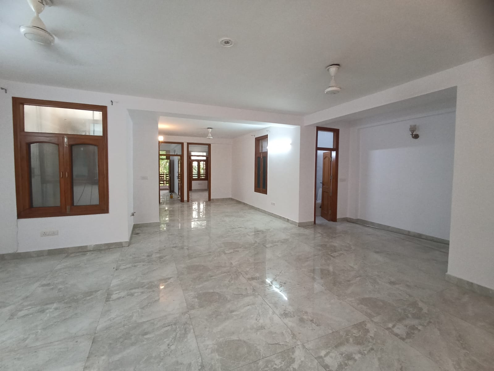 2 BHK Builder Floor For Rent in Shanti Kunj