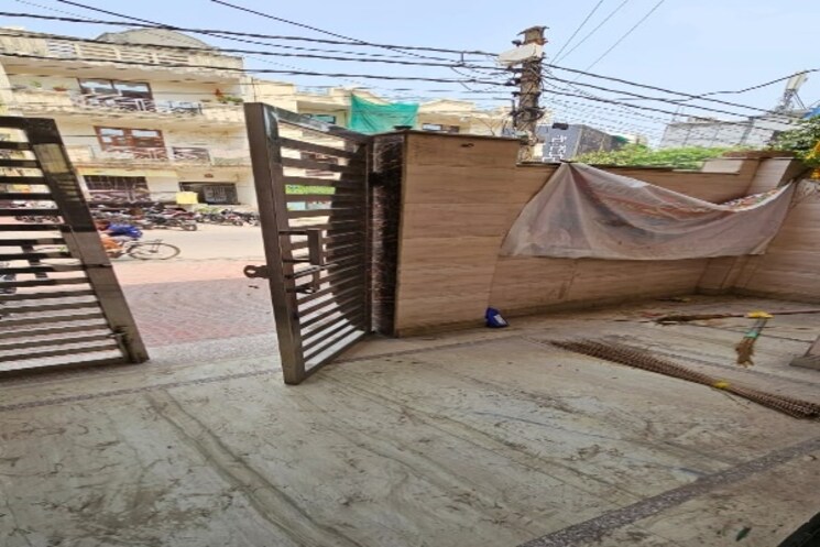 Exterior View, shakti khand iii 3 Bedroom 1200 Sq.Ft. Builder Floor In Shakti Khand Iii Ghaziabad 8691011