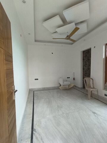 Bathroom in 3 BHK Builder Floor at Srishti Greenfield Homes, Green Fields Colony – for Sale