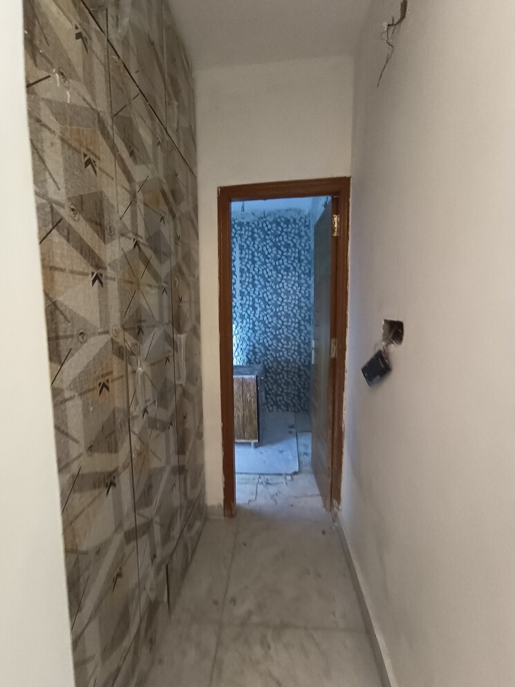 Room, srishti-greenfield-homes 3 Bedroom 1400 Sq.Ft. Builder Floor In Green Fields Colony Faridabad 8691127