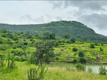  Plot For Sale in Khamboli