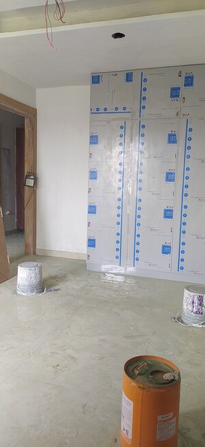 Room in 3 BHK Builder Floor at Sector 85 – for Sale