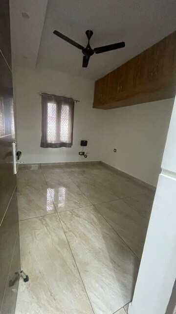 Room in 2 BHK Builder Floor at Indirapuram Shakti Khand 1 – for Rent