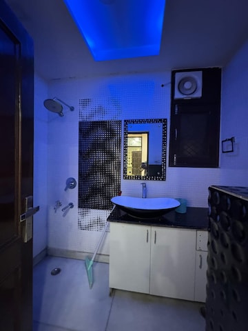 Bathroom in 2 BHK Apartment at Karol Bagh – for Rent