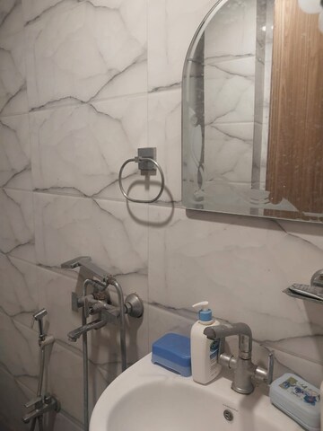 Attached Bathroom in 2 BHK Apartment at Karol Bagh – for Rent