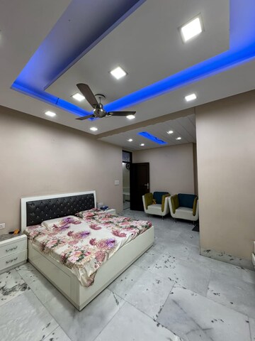 Bedroom in 2 BHK Apartment at Karol Bagh – for Rent