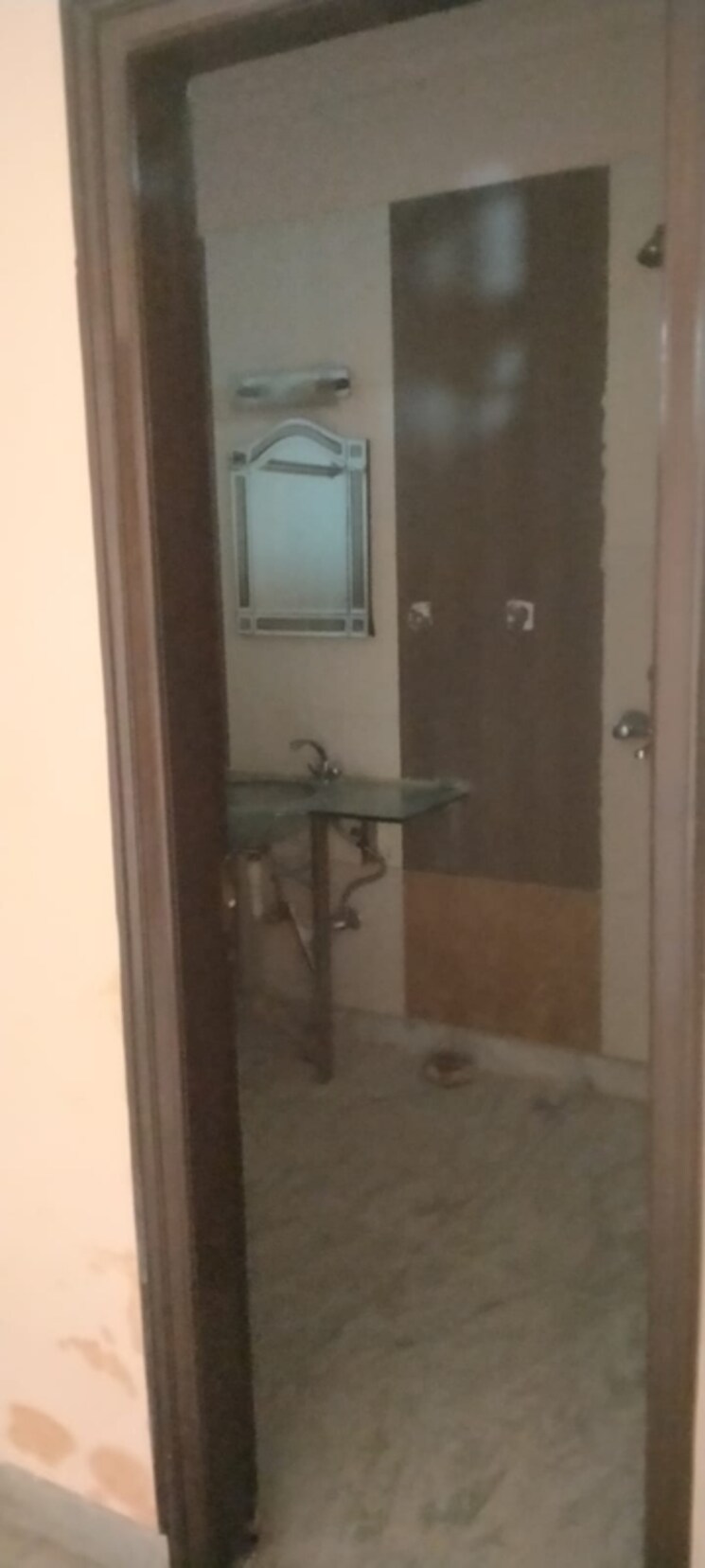 Bathroom, sector 31 2 Bedroom 165 Sq.Yd. Builder Floor In Sector 31 Gurgaon 8691245